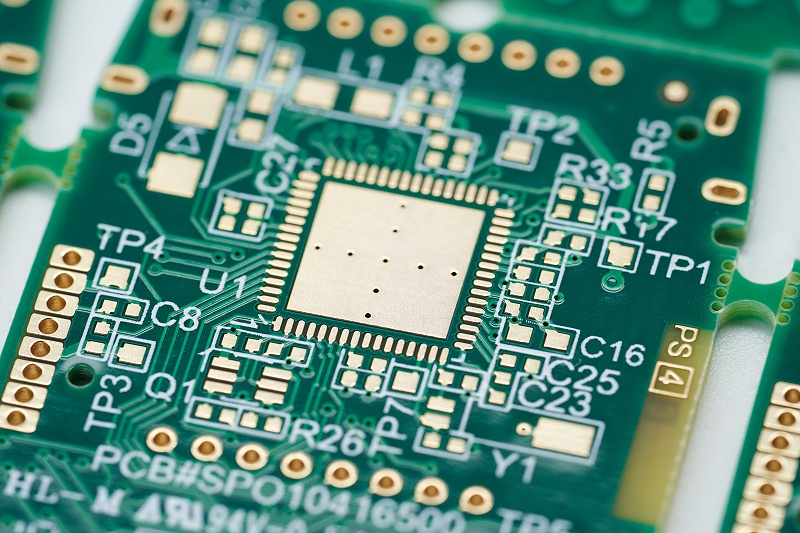 Dadalhin ka ng mga tagagawa ng PCB upang maunawaan, kung paano makilala ang mga pakinabang at disadvantages ng substrate ng circuit board